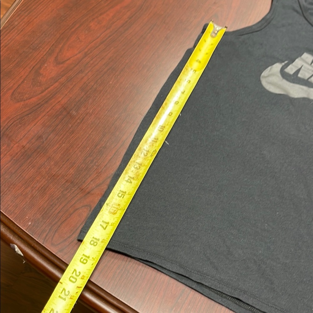 Like New, Unisex Nike Black Tank Top - Picture 5 of 7